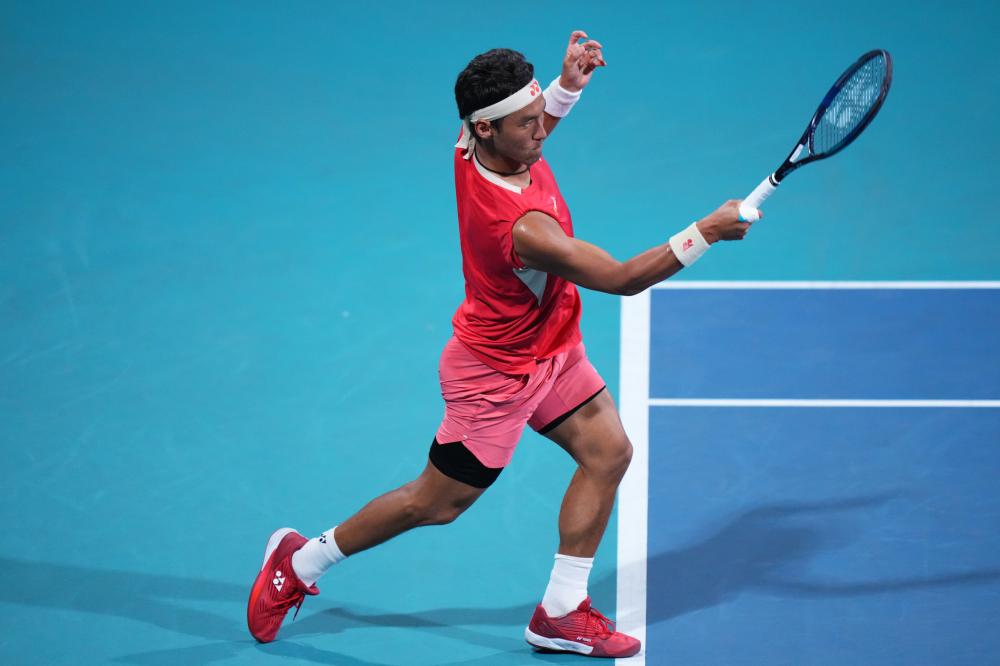 的中场球员 的中场球员